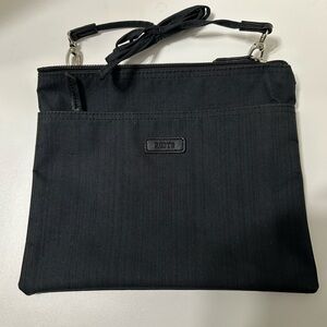 Roots black crossbody lightweight bag